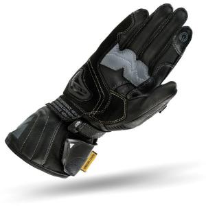 На фото перчатки SHIMA STR-2 BLACK