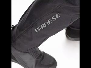 На фото Мотобрюки ткань DAINESE SHERMAN 3 ABSOLUTESHELL 001 BLACK